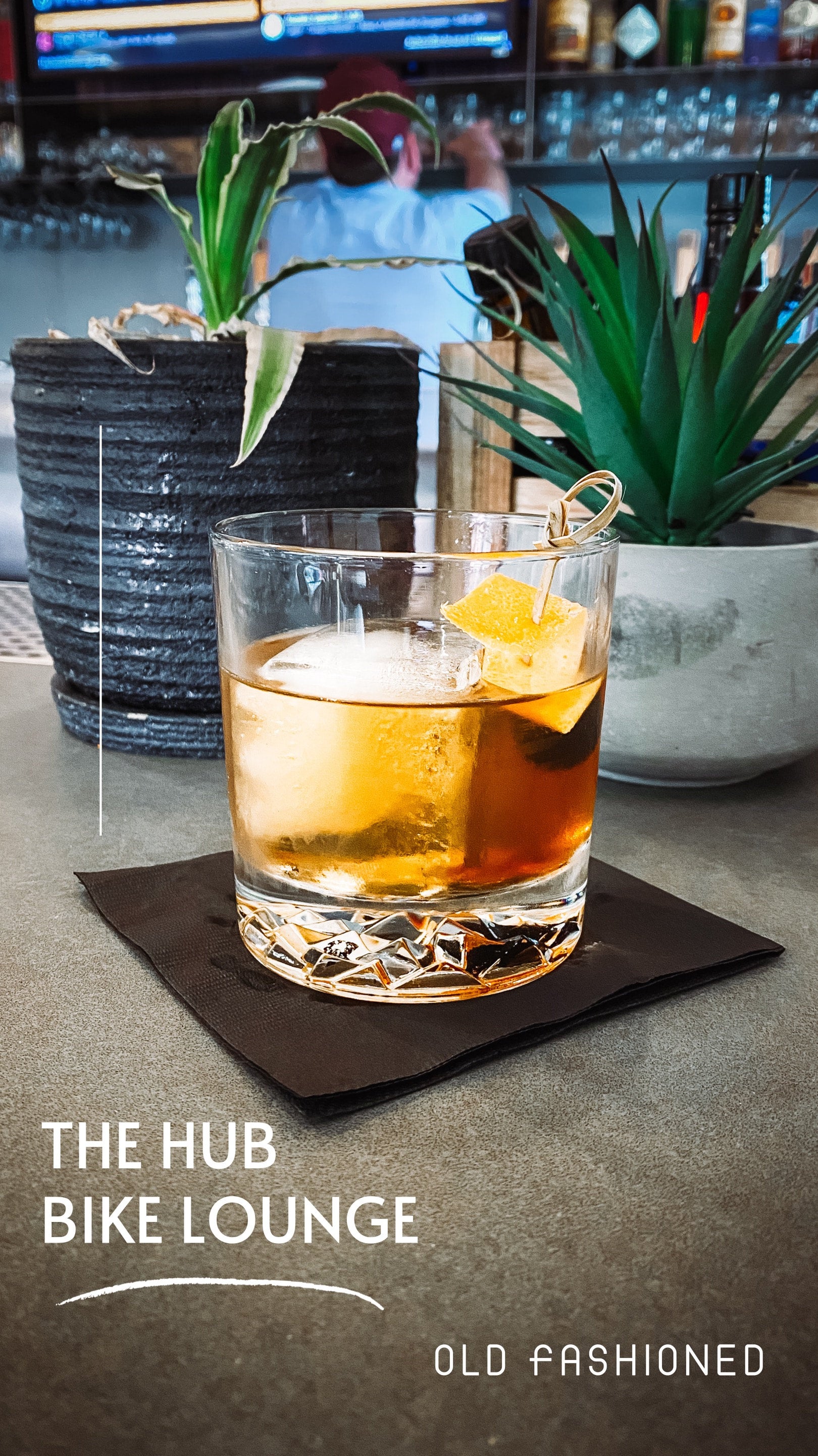 COCKTAILS The HUB Bike Lounge